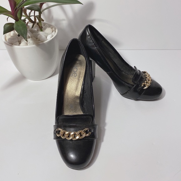 Joe Fresh Vegan Leather Heels with Gold Chain
